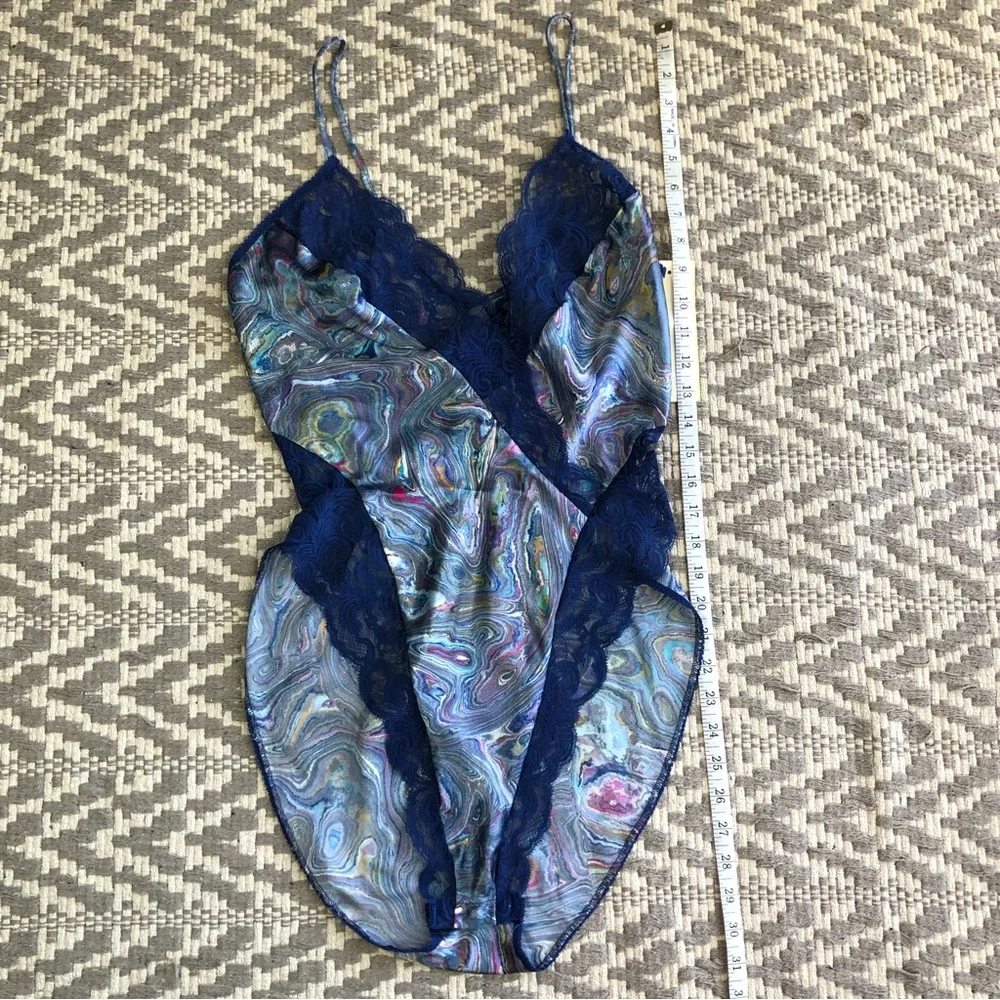 Vintage Delicates made in the USA teddy lingerie bodysuit size large